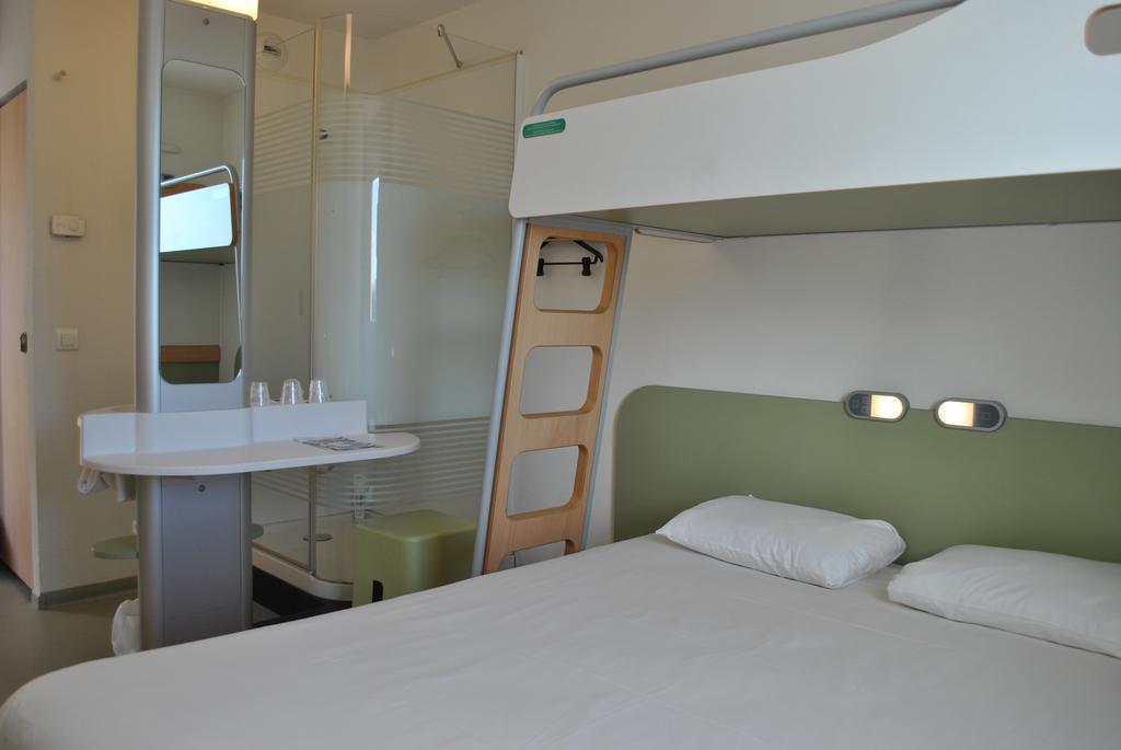 Ibis Budget Loriol Le Pouzin Exteriör bild