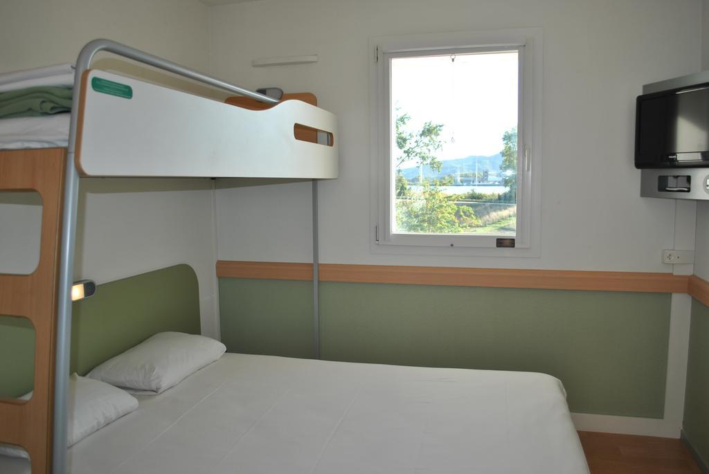 Ibis Budget Loriol Le Pouzin Exteriör bild