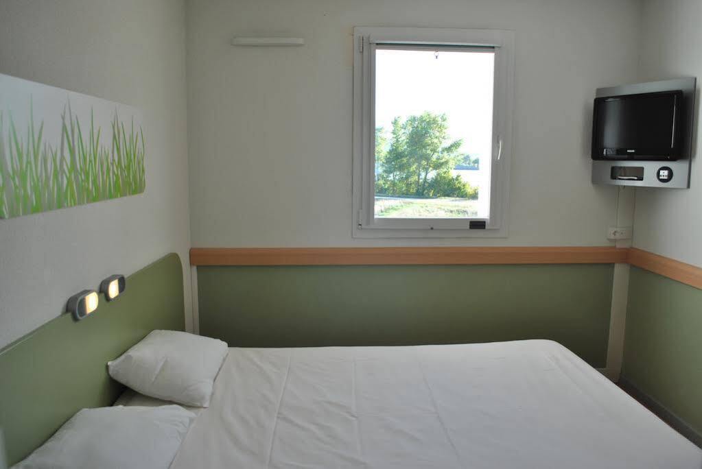 Ibis Budget Loriol Le Pouzin Exteriör bild